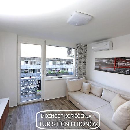 Studio Optim Ljubljana Buitenkant foto